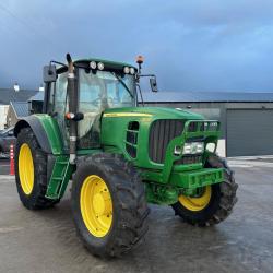 John Deere 6630