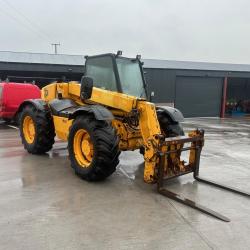 JCB 526S