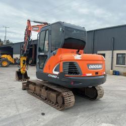 Doosan DX 60-9C C/W Rock Breaker