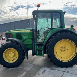 John Deere 6320