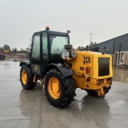 JCB 526S