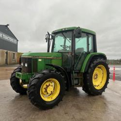 John Deere 6400