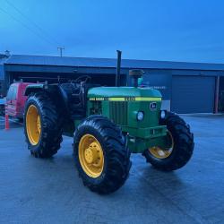 John Deere 2850