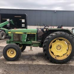 John Deere 2850