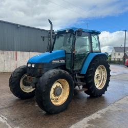 New Holland TS 100