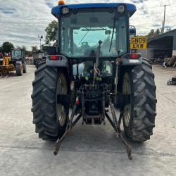 New Holland T4050