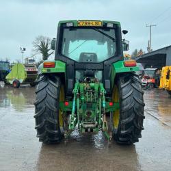 John Deere 6400