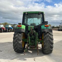 John Deere 6410