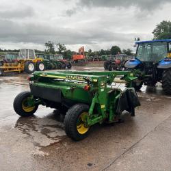 John Deere 1355