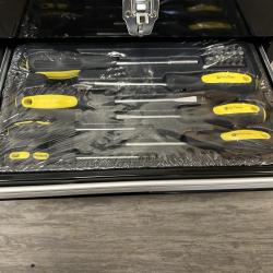 New 100 Piece Tool Kit