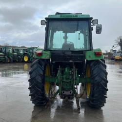 John Deere 3050