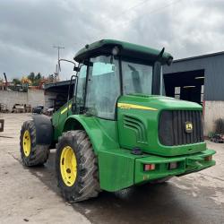 John Deere 3800