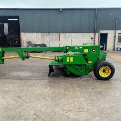 John Deere 1350