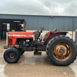 Massey Ferguson 699