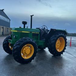 John Deere 2850