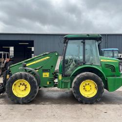 John Deere 3800