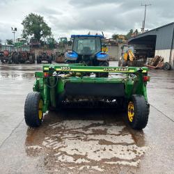 John Deere 1355