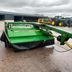 John Deere 1355