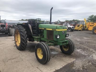 John Deere 2850