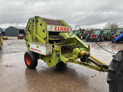 Claas Rollant 44