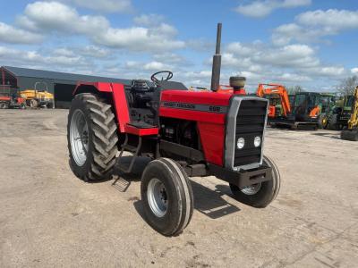 Massey Ferguson 698