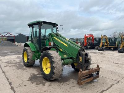 John Deere 3800