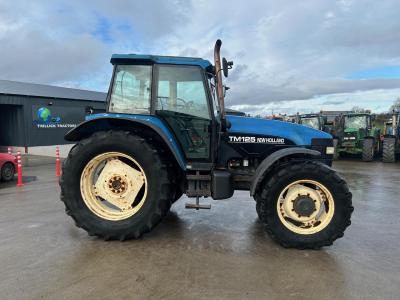 New Holland TM 120