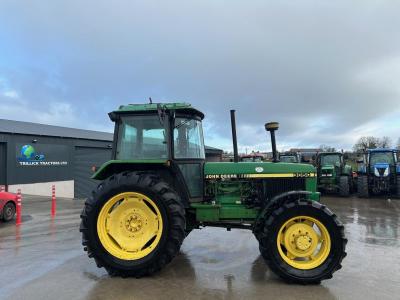 John Deere 3050