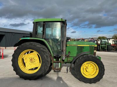 John Deere 6410