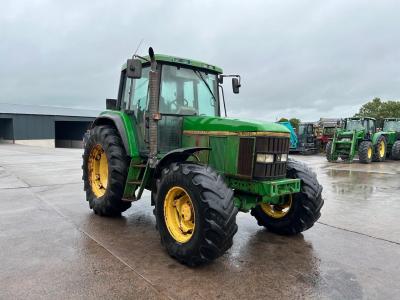 John Deere 6800